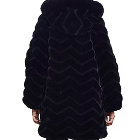 Gallery Black Teddy Jacket - Picture 2 of 5